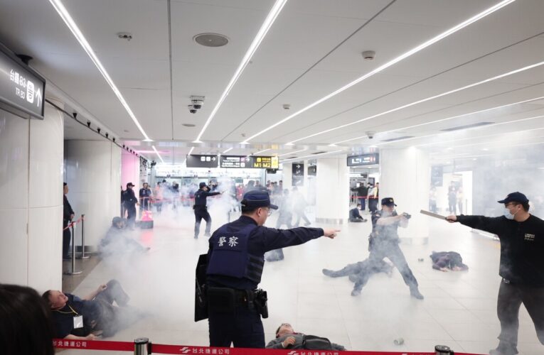 1月22日下午台北車站舉行無差別攻擊危安演練