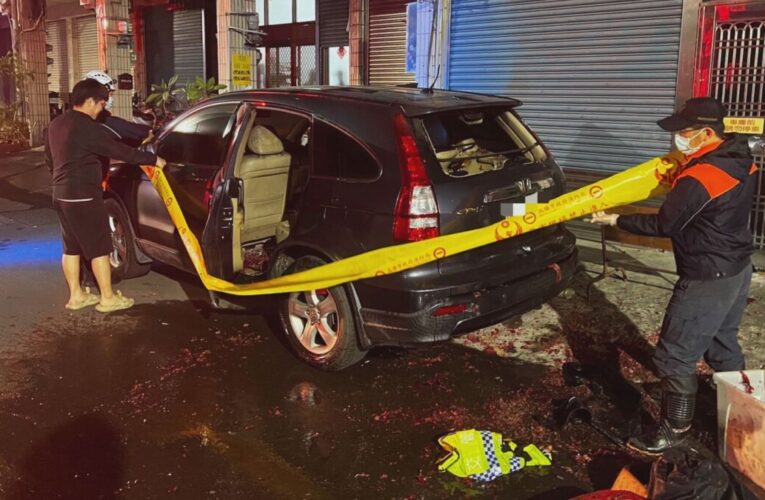 高雄深夜傳放炮引火毀車事件 旗山警調監視器鎖定涉案人