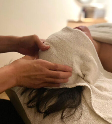 藍寶石五週年擴大規模！憑票現場免費體驗肩頸按摩、復古妝髮造型