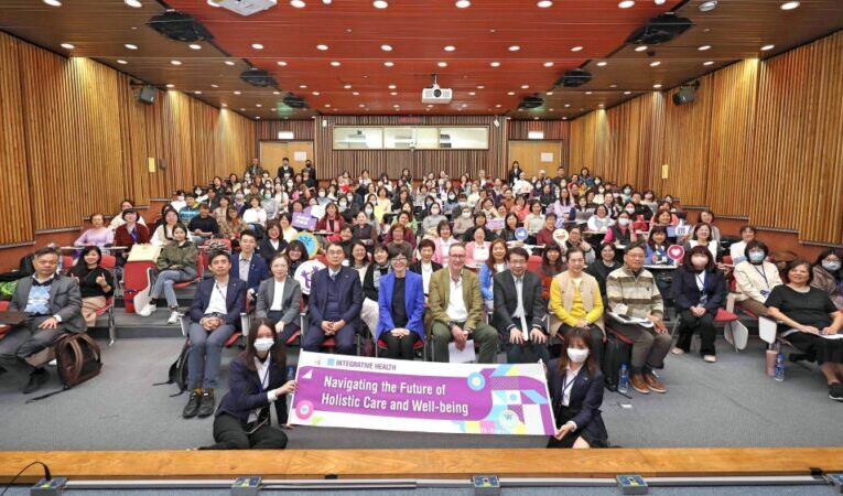 看見腳，體驗療癒力！　台英全人足療癒研討會英國專家分享25年心得