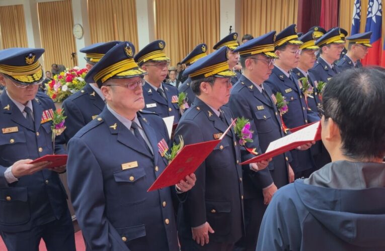 高雄警政大換血完成交接 新任市警局長趙瑞華即刻上線拚治安