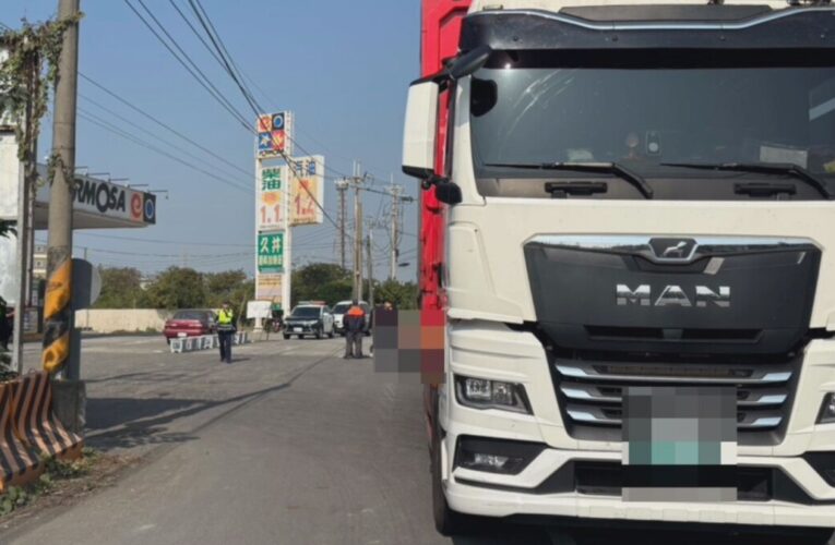 高雄路竹傳重大車禍 情侶雙載機車撞大貨車雙雙不治