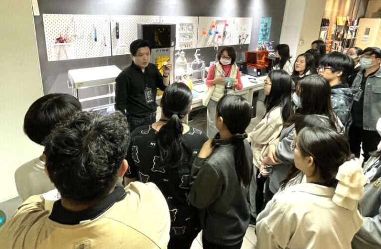 零基礎也能做公仔  樹德科大視傳系AI創作營吸引8校80名學生參與