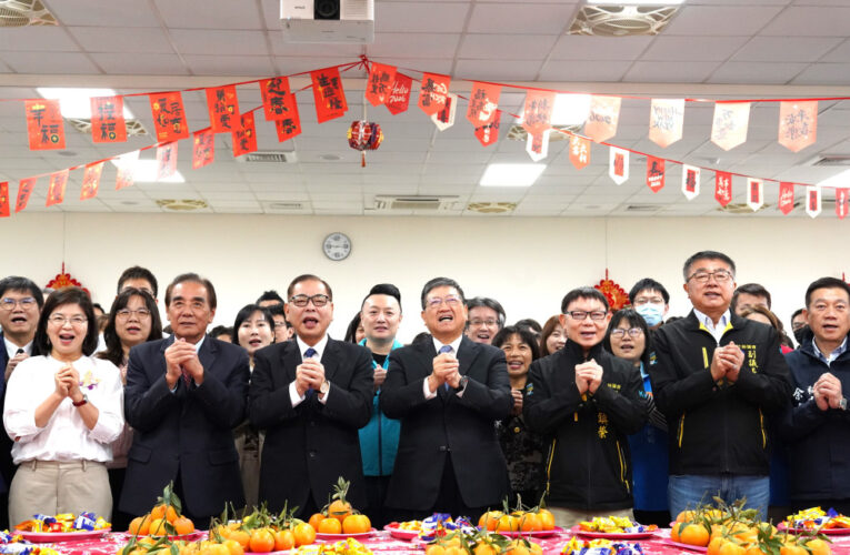 竹縣府、議會開工新春團拜　楊文科縣長：不懼困難全力為鄉親打拼！