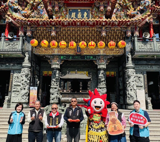 駿馬奔騰迎新春 台南大遠百新春檔期優惠滿檔、祈福活動登場