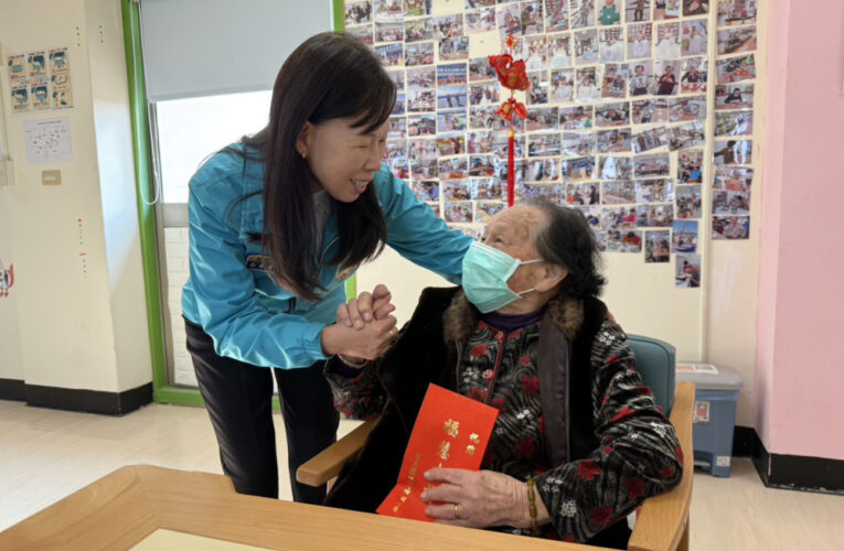 金門縣府關懷社區式長照機構長者  傳遞春節祝福
