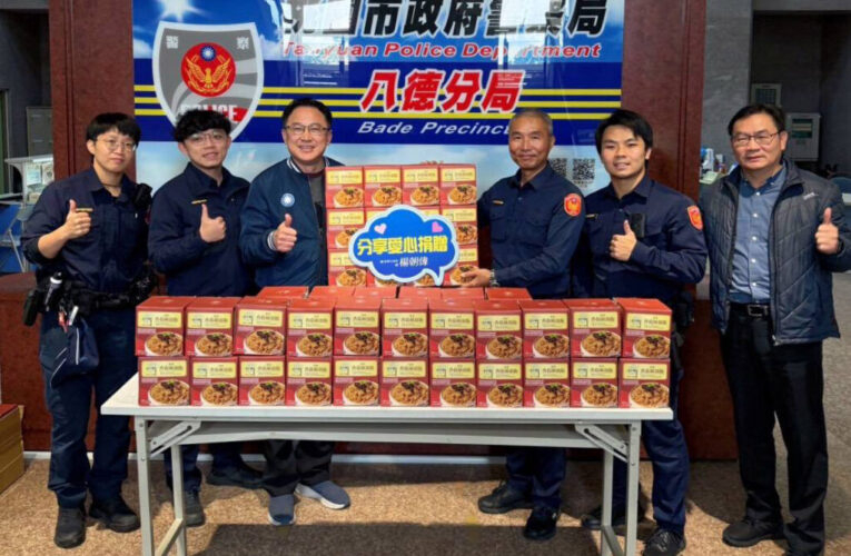 市議員楊朝偉歲末送暖　致贈香菇麻油飯感謝警消清潔隊