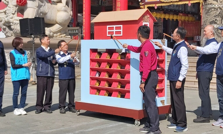 明鄭古廟送福來！鹿耳門聖母廟新春嘉年華 無人機、高空煙火獻視覺盛宴