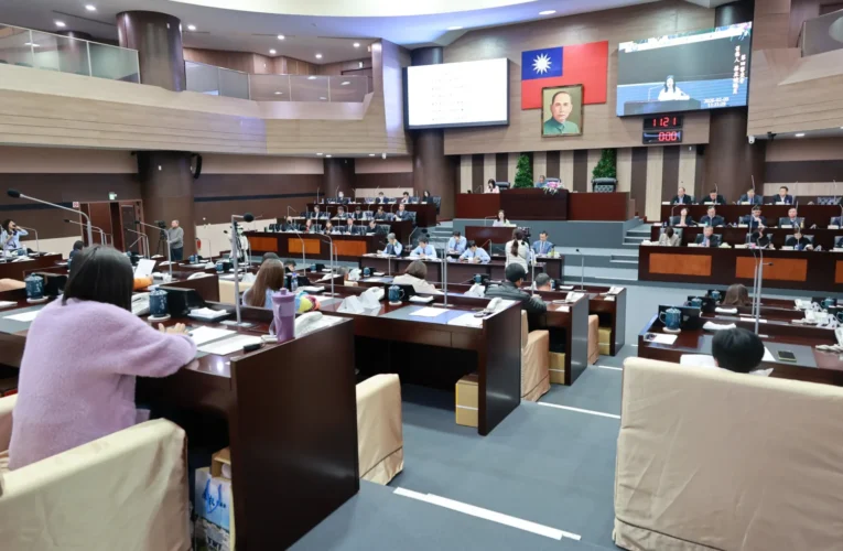 許淑華縣長宣布4月1日起長輩健保費免繳　每月826元年減省萬元負擔