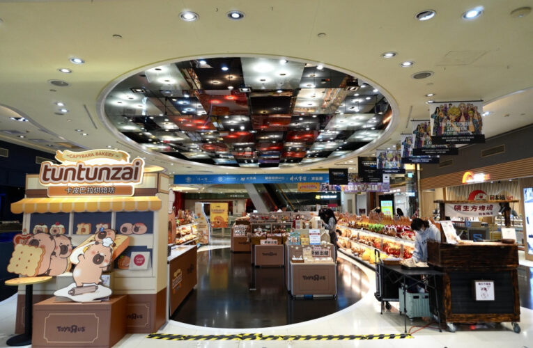 卡皮巴拉TUNTUNZAI  高雄夢時代打造烘焙坊主題快閃店