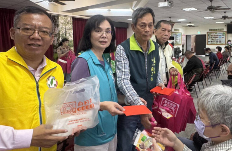 臺南南區歲末溫馨送暖  關懷35戶孤老弱勢