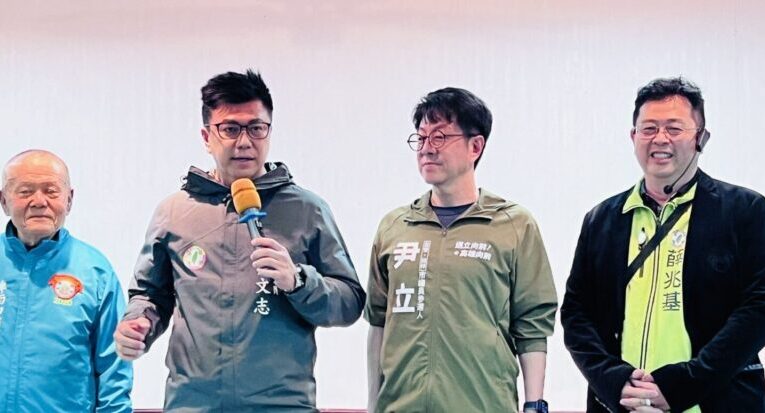 分進合擊，把力量用在左楠未來 薛兆基退出初選 避免內耗留下戰力