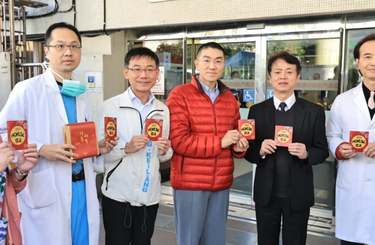 基隆春節醫療守護不停歇　謝國樑親向第一線醫護致謝
