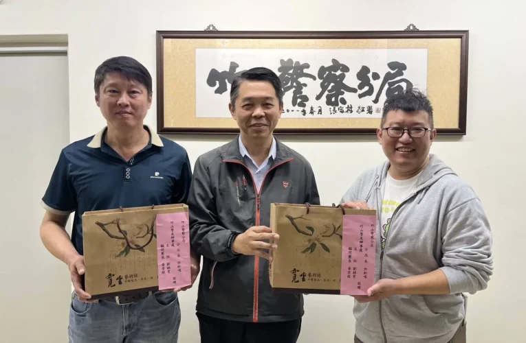 恭喜竹山分局警員張文興、簡志龍榮陞埔里分局巡佐!