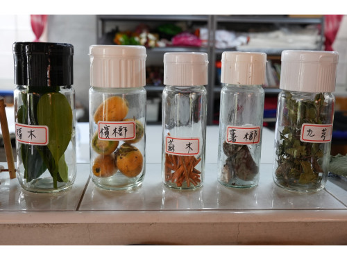 屏東縣調查十大潛力原住民文資 一窺排灣族染布工藝