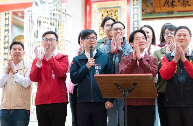 大年初二走春拜廟 高市長陳其邁籲儘速通過總預算、中央地方攜手推動建設