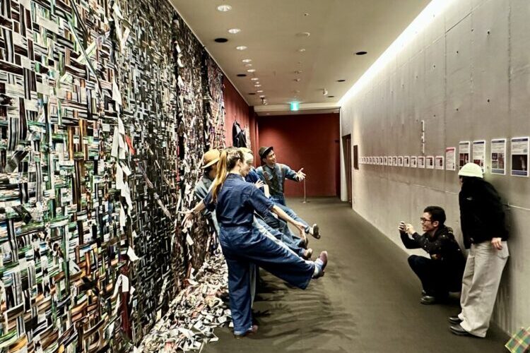 高雄青年設計力橫掃東京！ KFA新銳余承倧織出「數位海域」成功躍上國際時尚藝術舞台