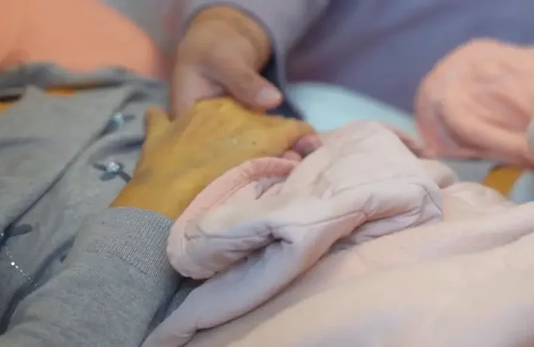 當生命進入最後一頁  「九六生命」走訪醫院結合芳療溫柔陪伴