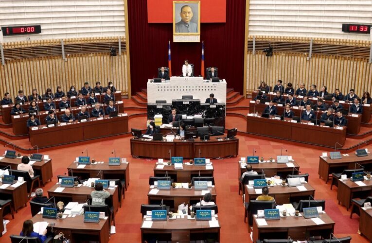 第10次臨時會閉幕 康議長：堅持262小時守護高雄建設