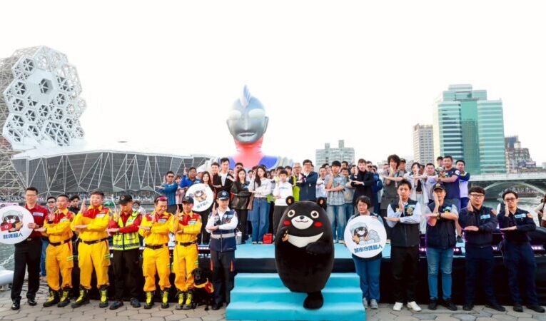 「高雄冬日遊樂園」登場   陳其邁攜手城市超人一同進場