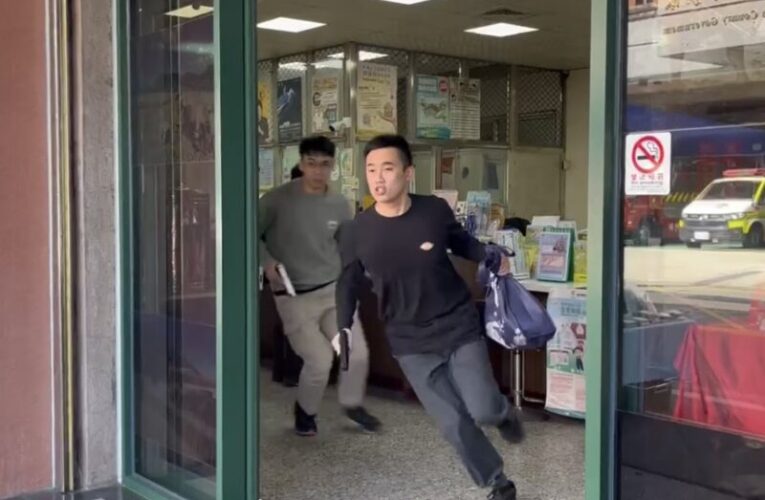 橫山警分局逼真防搶演練　民眾主動詢問協助抓搶匪