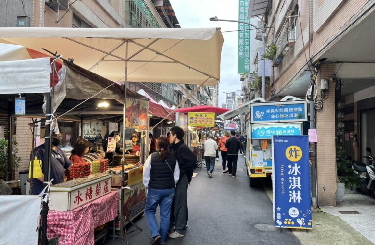 長德里封街市集熱鬧登場　雷淑華義賣雞屁股千支秒殺、里民排隊力挺