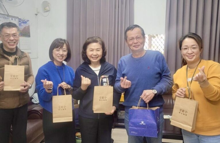 高雄毒防局春節慰訪藥癮中途之家  關懷復元者邁向新生