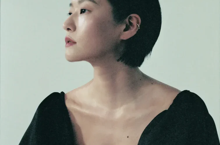 韓國樂壇才女李瀧自揭內幕 新書挖出最痛苦回憶