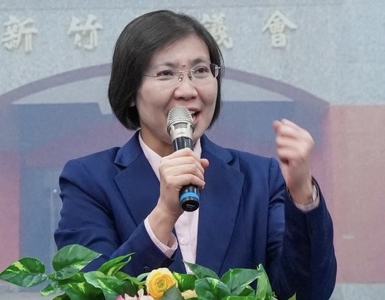 捏造民調言論已觸犯誹謗罪  徐欣瑩辦公室：委託律師提告