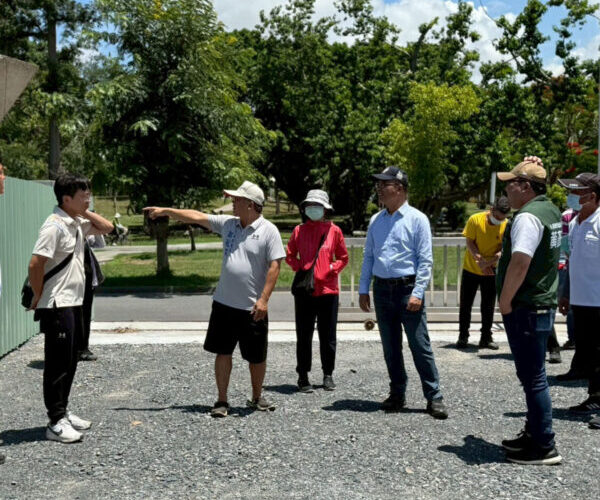 荒廢超過20年 小港舊泳池變身停車場　黃彥毓：活化空間、服務初心不中斷