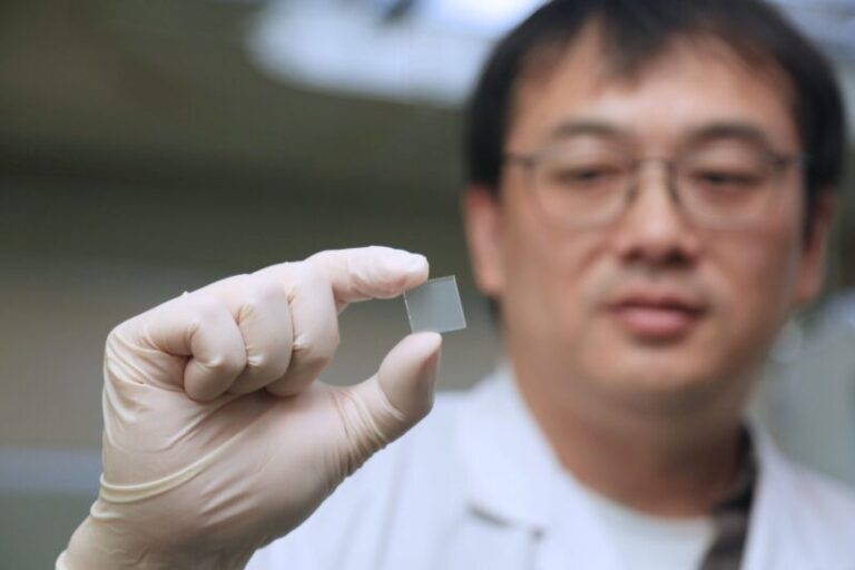 模擬植物光合作用 中山大學利用二氧化碳變燃料 | 天天上新聞