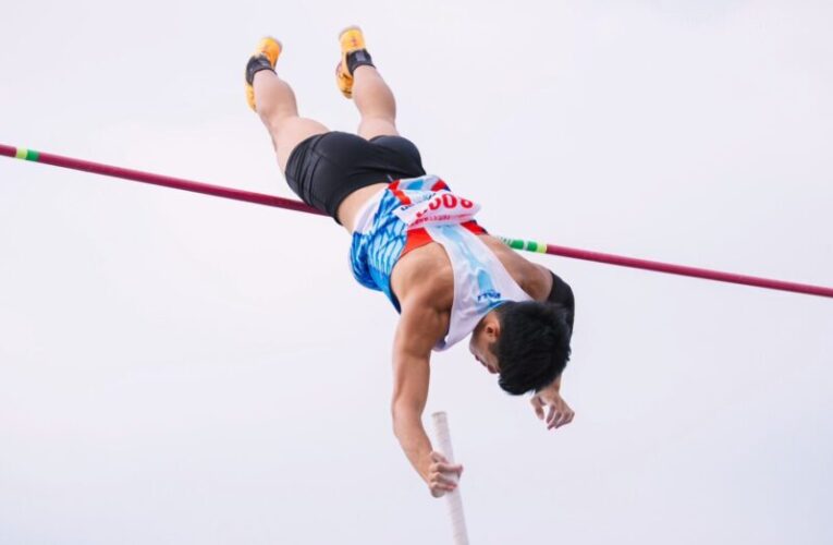 一躍破紀錄！高師大體育系吳彥翰5米50破全國　強勢進軍亞運