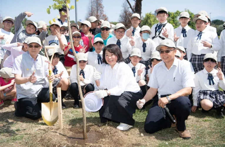 「種下的不只是樹，是城市的未來」 黃敏惠北香湖公園領軍植樹　實踐新永續