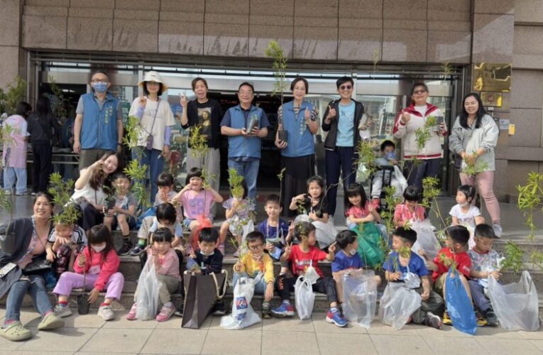 在植樹節種下綠色希望 高市農業局3月12日植樹節全市區公所免費發送樹苗