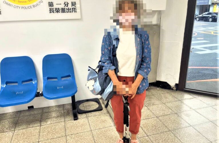 手機遺落公車上　長榮警積極聯繫助尋回
