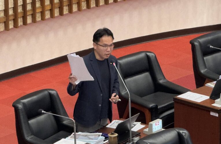 逾5百名鳳山牛稠埔居民連署 林智鴻盼教育局回應民意開放青年國中自由學區