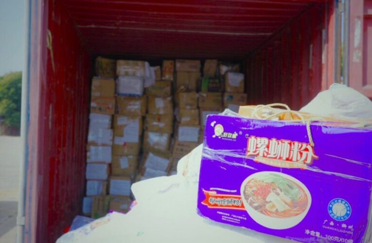 入境旅客非法攜帶電子煙、加熱菸及走私螺螄粉難逃海關法眼，高雄關籲請民眾遵守規定以免受罰