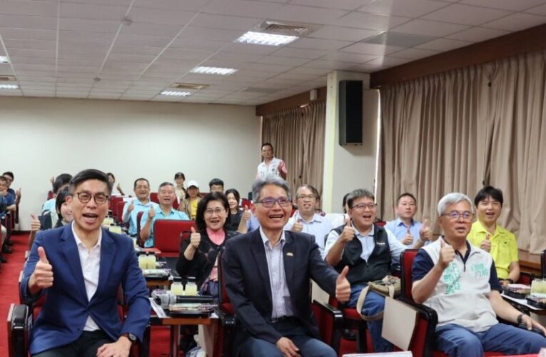 立委考察屏東農經建設 鍾佳濱力求改善九如屏市萬丹水利溝渠 活化傳統產業