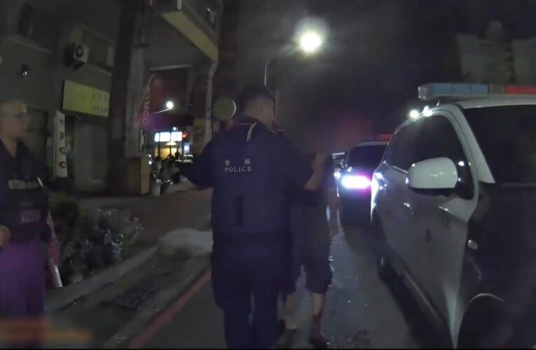 未開大燈遭警攔查露餡！車內通緝犯心虛狂逃　毒駕男唾液快篩安毒陽性遭送辦