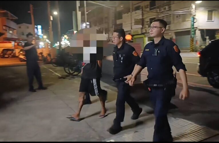 阿蓮驚傳鐮刀怪客！雙刀沿路揮舞砍傷買飲料民眾　逃竄3小時岡山落網