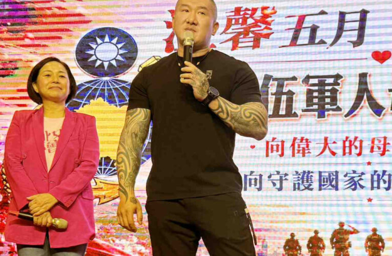 竹縣退伍軍人感恩母親餐會　邱靖雅議員及網紅館長共倡有溫度宜居城市