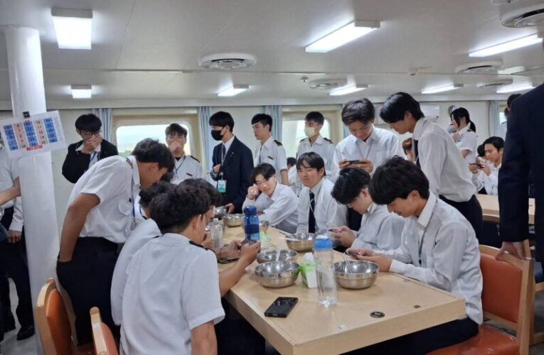高科大學生展開台日海事交流 御風輪首航日本愛媛縣