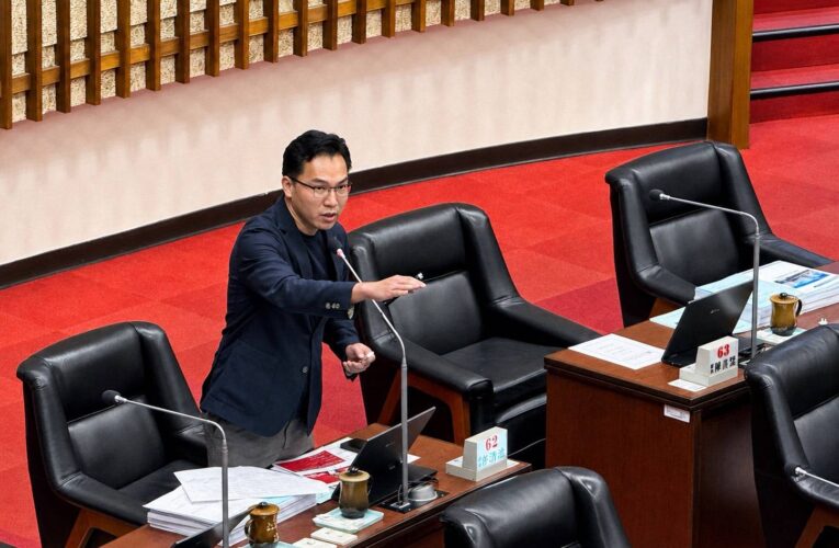 路面白色標線10、15公分 民眾分不清！林智鴻：民眾遭烏龍開單，市府應主動撤銷