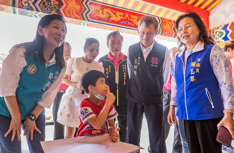 童趣畫筆傳承忠義精神　王明鉅肯定奉天宮深耕地方