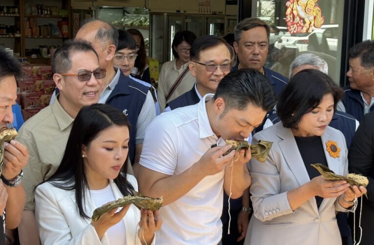 一吃就愛上！蔣萬安、張麗善合體推廣「產銷履歷花生粽」