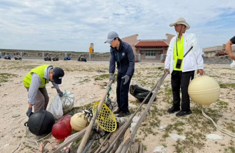 澎湖環保局吉貝嶼月牙灣淨灘活動 攜手中央地方共同守護澎湖島嶼海岸