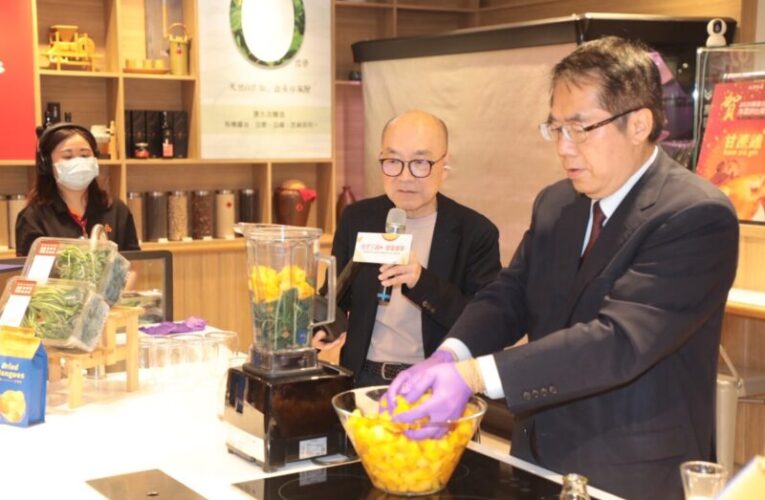 台南芒果預購活動  黃偉哲親赴台中化身超級銷售員
