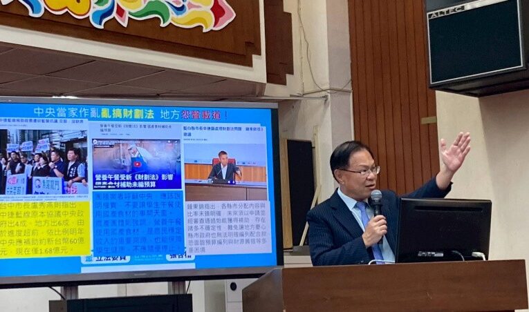 王美惠照抄長輩「健保補助」政見　張啓楷下戰帖：別當「文抄公」！