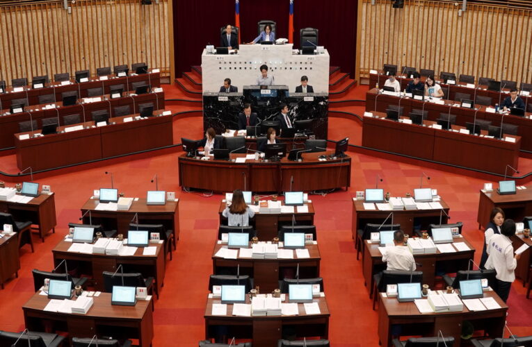 高雄市議會三讀通過115年高雄市總預算第一次追加（減）預算案