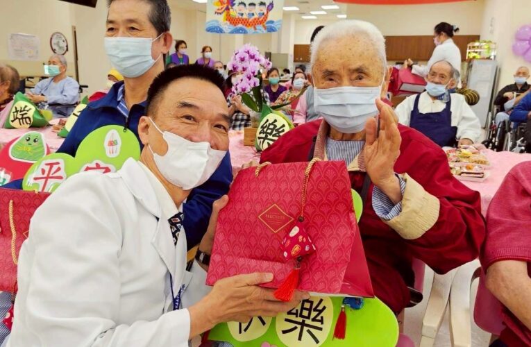粽香傳溫情、益智護健康 臺中榮總嘉義暨灣橋分院端午關懷長輩